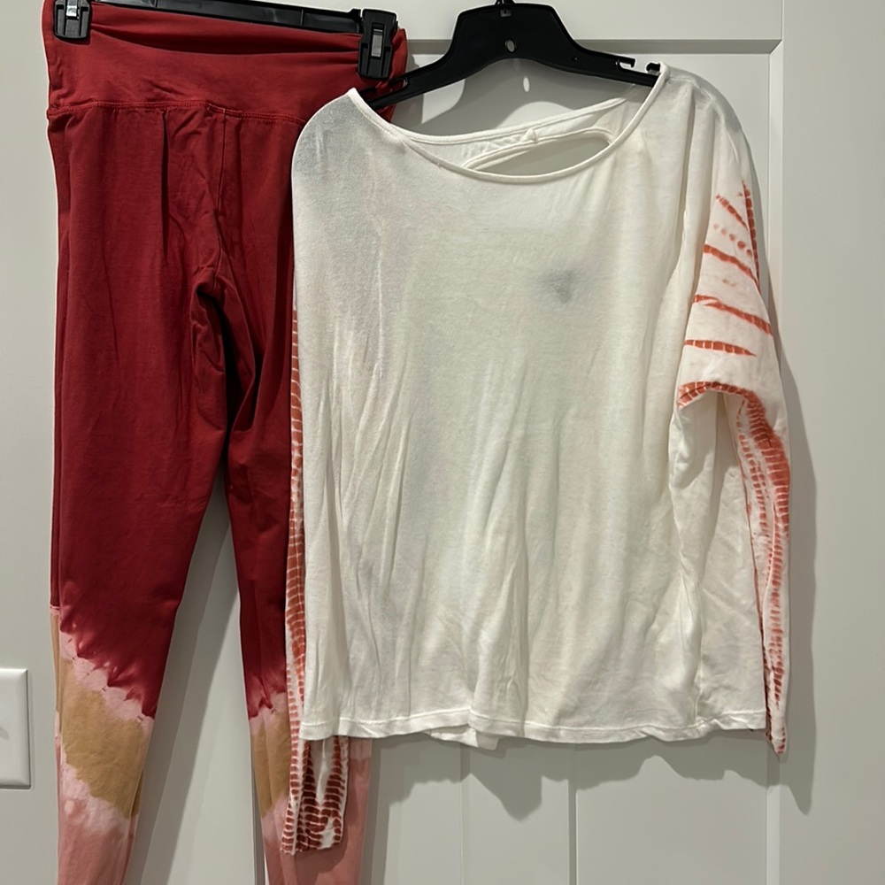 Two piece set